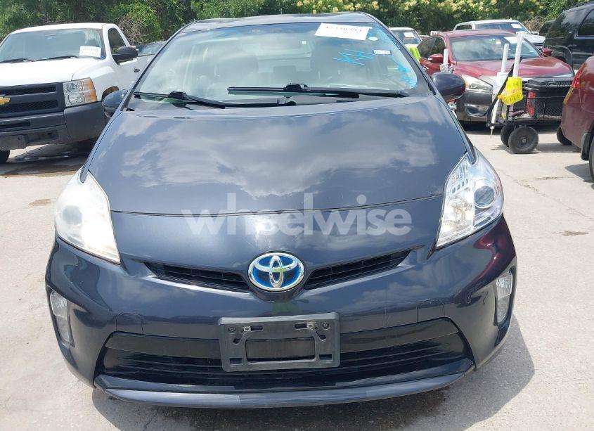 Photo 6 of 2014 Toyota Prius FIVE/FOUR/THREE/TWO (VIN JTDKN3DU5E1739326)