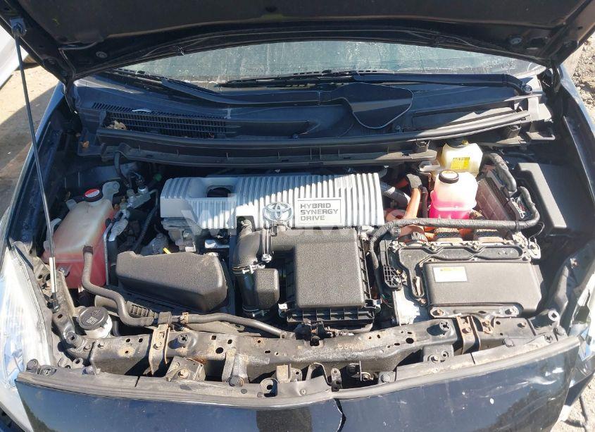 Photo 10 of 2015 Toyota Prius TWO (VIN JTDKN3DU5F0434254)