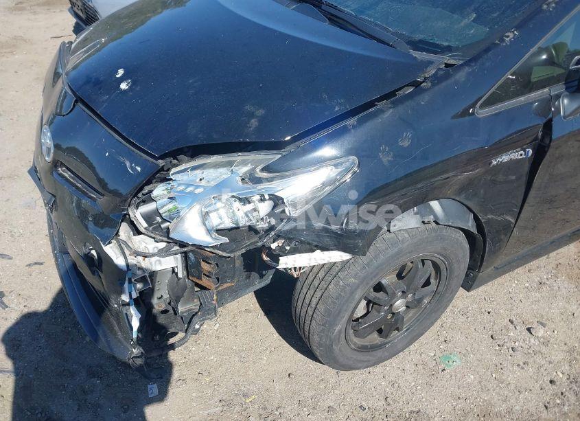 Photo 6 of 2015 Toyota Prius TWO (VIN JTDKN3DU5F0434254)