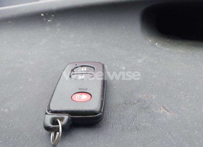 Photo 11 of 2015 Toyota Prius THREE (VIN JTDKN3DU5F0460868)