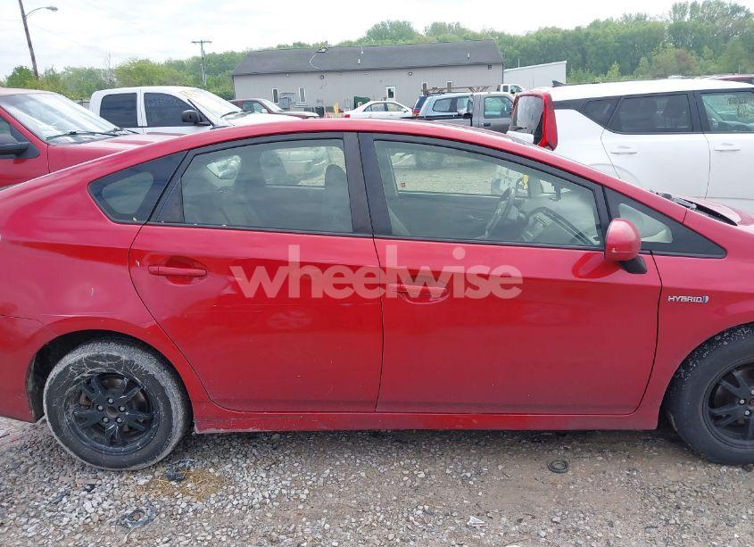 Photo 13 of 2015 Toyota Prius THREE (VIN JTDKN3DU5F0460868)