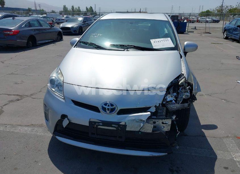 Photo 12 of 2015 Toyota Prius TWO (VIN JTDKN3DU5F1934148)