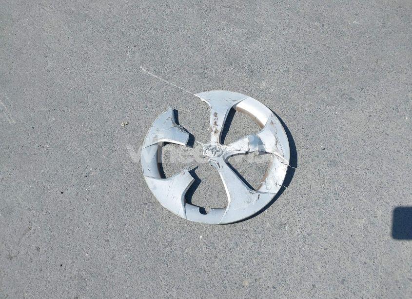 Photo 12 of 2015 Toyota Prius TWO (VIN JTDKN3DU5F1997430)