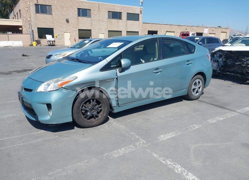 Photo 2 of 2015 Toyota Prius TWO (VIN JTDKN3DU5F1997430)