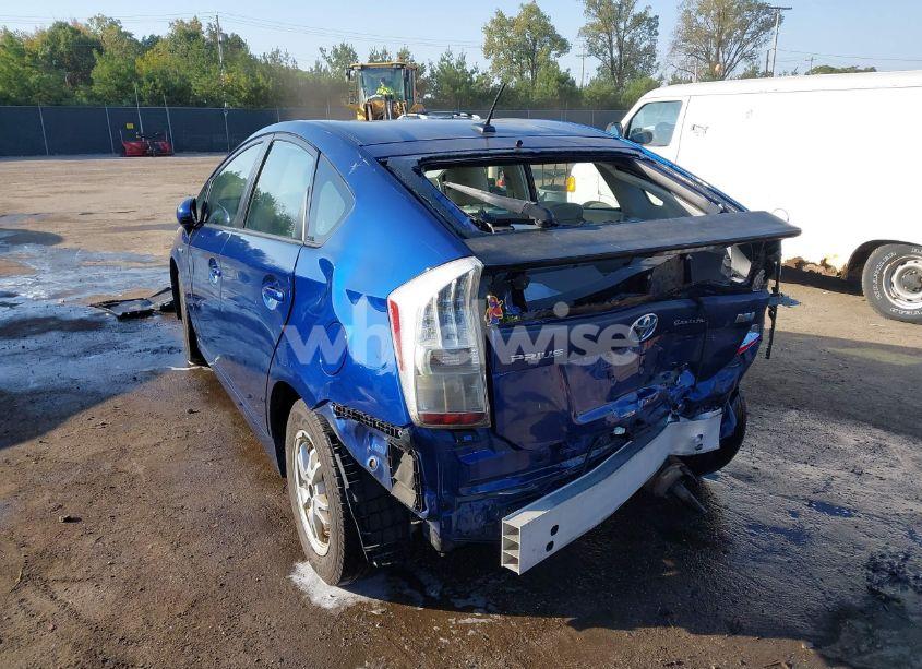 Photo 3 of 2010 Toyota Prius IV (VIN JTDKN3DU6A0014799)