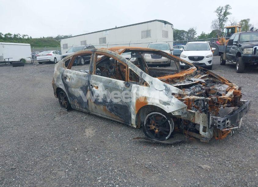 2010 Toyota Prius III (VIN JTDKN3DU6A0018691) main photo