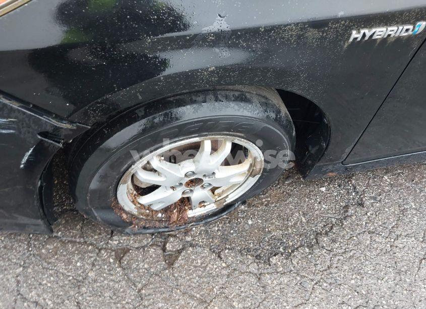 Photo 12 of 2010 Toyota Prius III (VIN JTDKN3DU6A0037290)