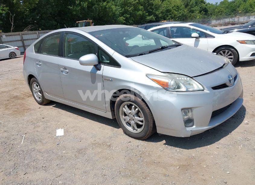 2010 Toyota Prius III (VIN JTDKN3DU6A0176089) main photo