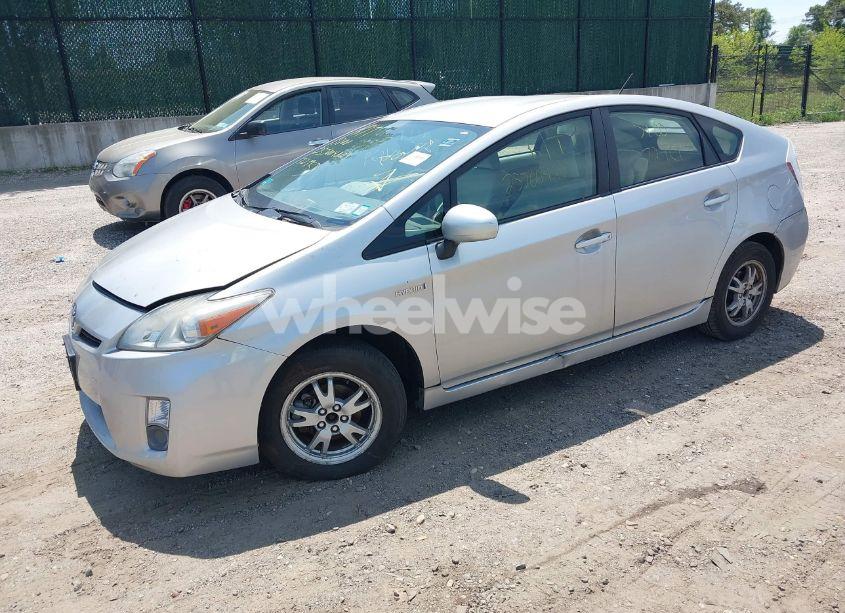 Photo 2 of 2010 Toyota Prius II (VIN JTDKN3DU6A0228062)