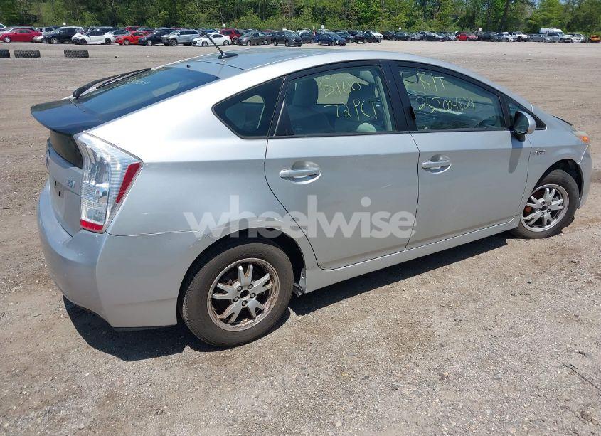 Photo 4 of 2010 Toyota Prius II (VIN JTDKN3DU6A0228062)