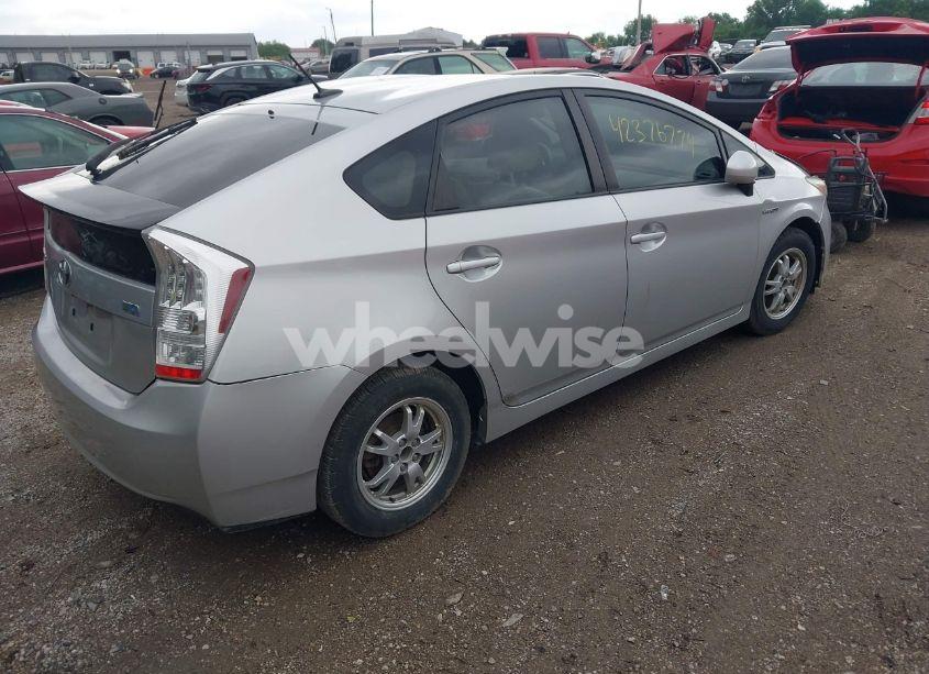 Photo 4 of 2010 Toyota Prius II (VIN JTDKN3DU6A1200191)