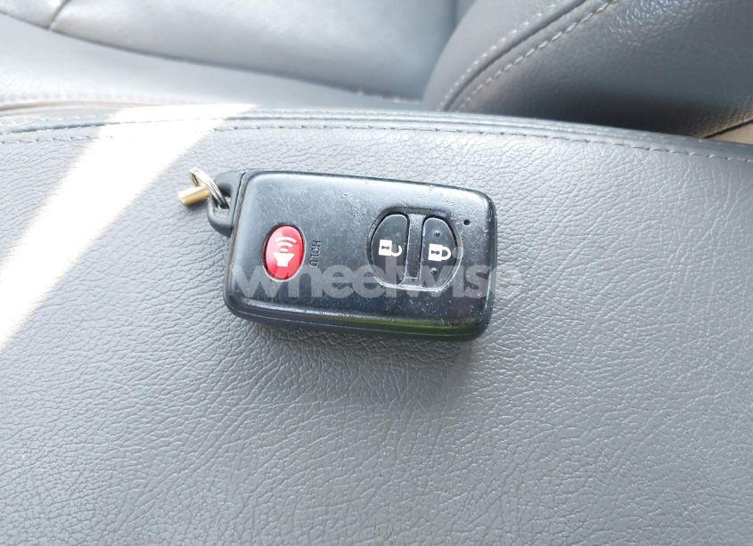 Photo 11 of 2010 Toyota Prius II (VIN JTDKN3DU6A1234051)