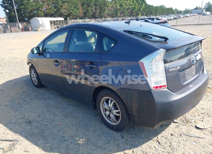Photo 3 of 2010 Toyota Prius II (VIN JTDKN3DU6A1234051)