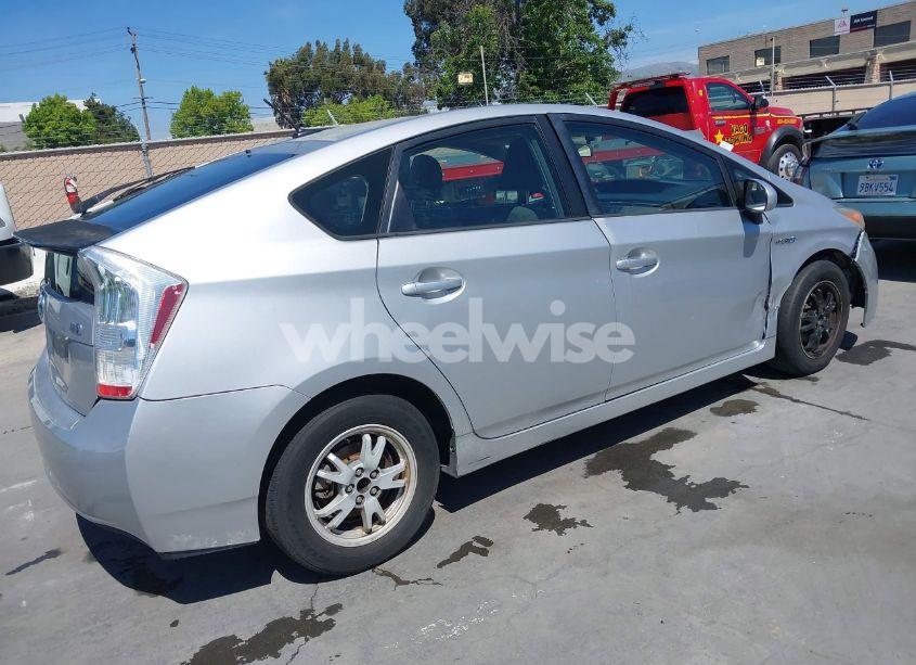 Photo 4 of 2010 Toyota Prius II (VIN JTDKN3DU6A1302834)