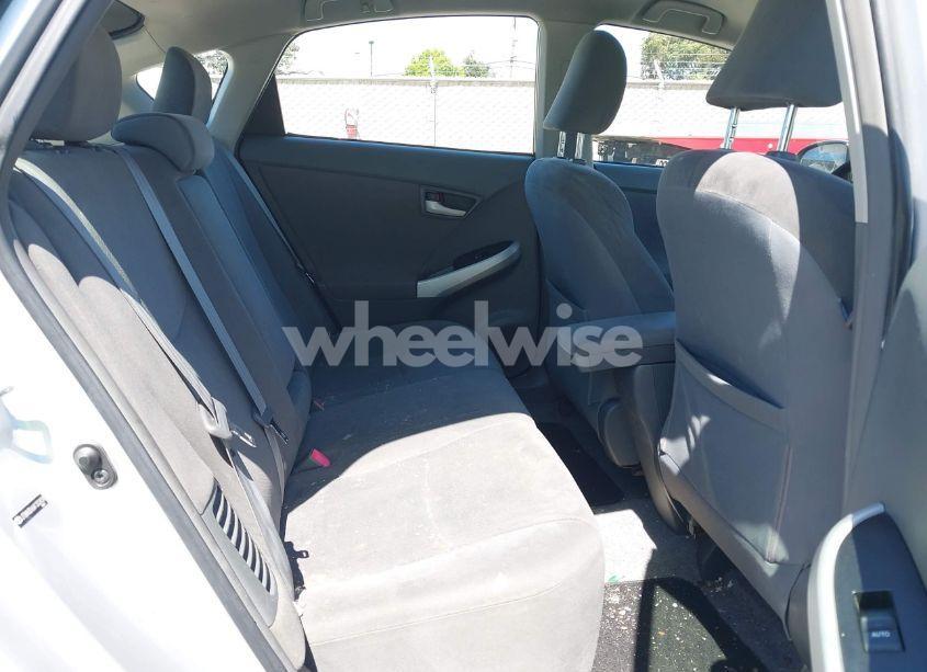 Photo 8 of 2010 Toyota Prius II (VIN JTDKN3DU6A1302834)