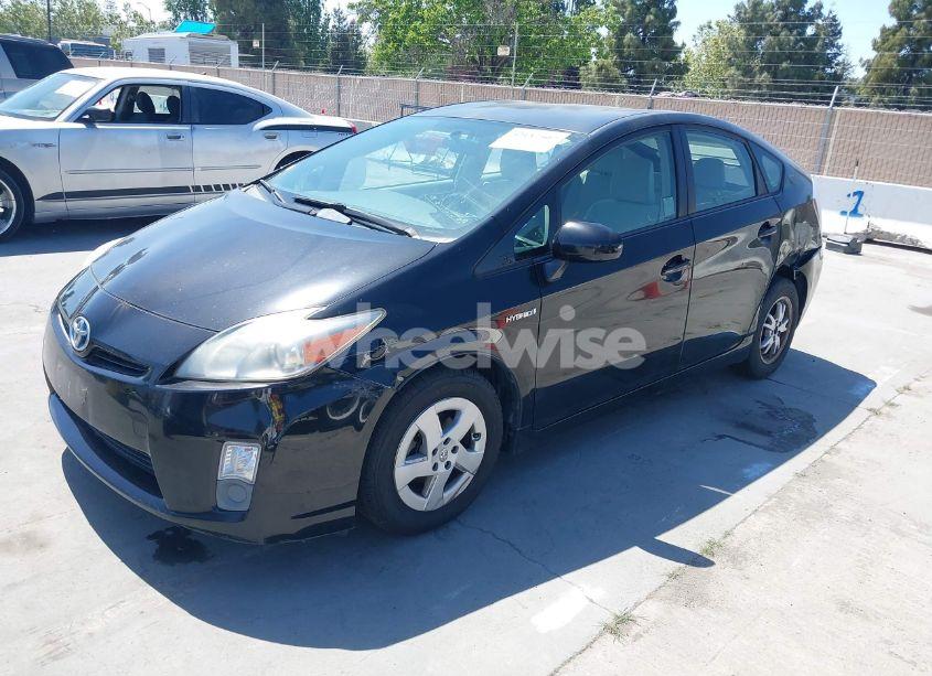 Photo 2 of 2010 Toyota Prius III (VIN JTDKN3DU6A5060880)