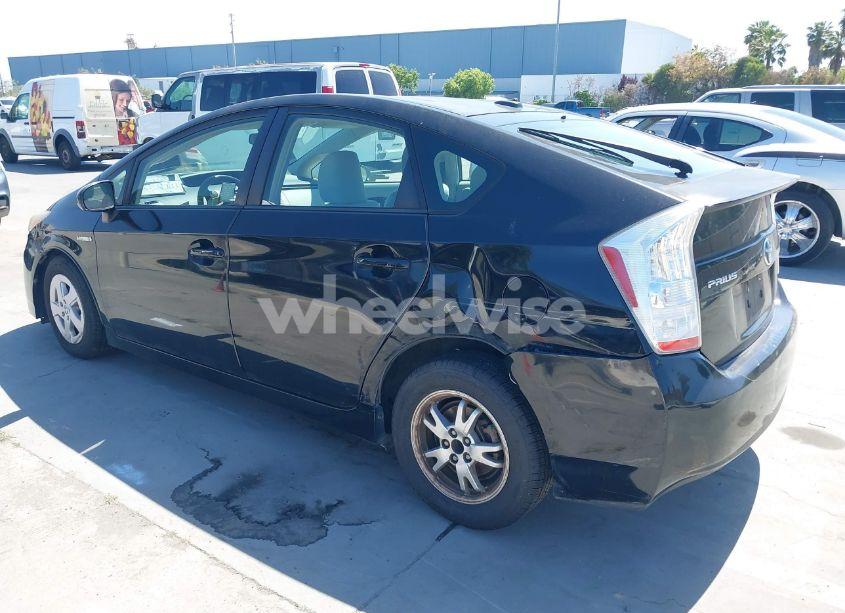 Photo 3 of 2010 Toyota Prius III (VIN JTDKN3DU6A5060880)