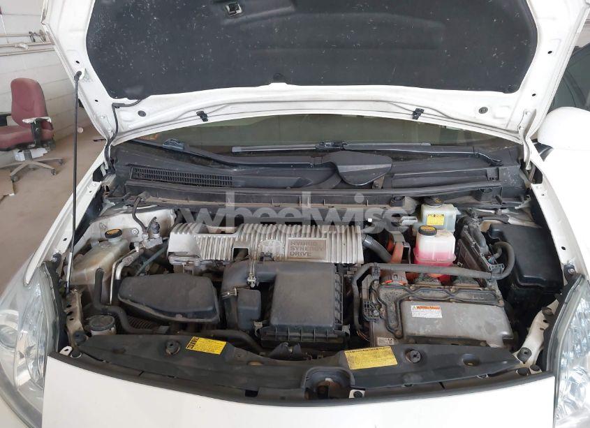 Photo 10 of 2011 Toyota Prius TWO (VIN JTDKN3DU6B1363893)