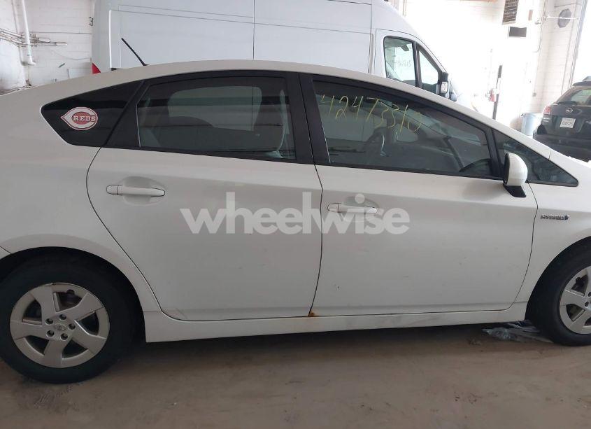 Photo 13 of 2011 Toyota Prius TWO (VIN JTDKN3DU6B1363893)