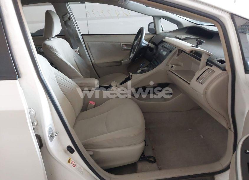 Photo 5 of 2011 Toyota Prius TWO (VIN JTDKN3DU6B1363893)