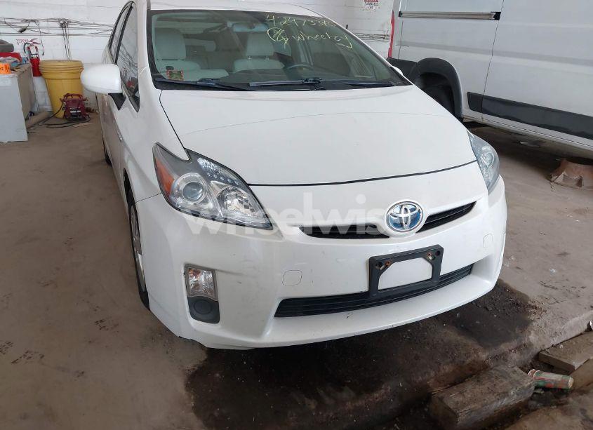 Photo 6 of 2011 Toyota Prius TWO (VIN JTDKN3DU6B1363893)
