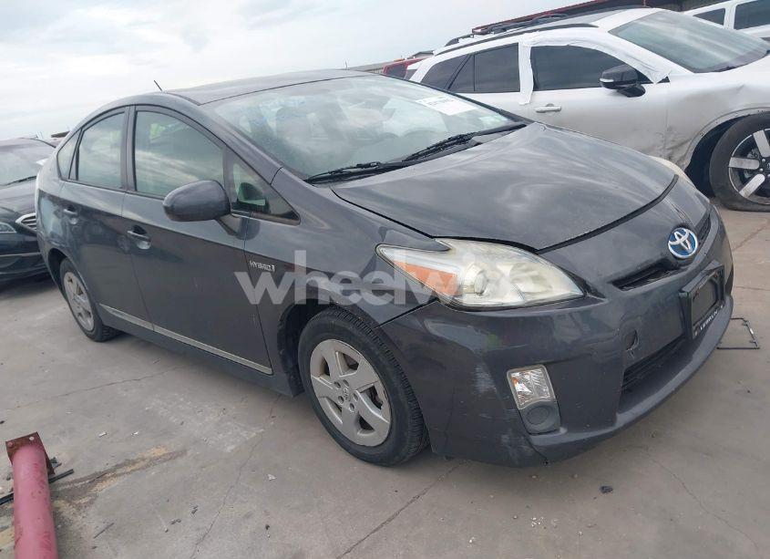 2011 Toyota Prius THREE (VIN JTDKN3DU6B1397817) main photo