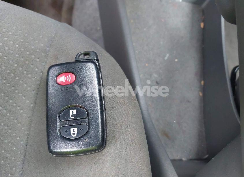 Photo 11 of 2011 Toyota Prius THREE (VIN JTDKN3DU6B1397817)