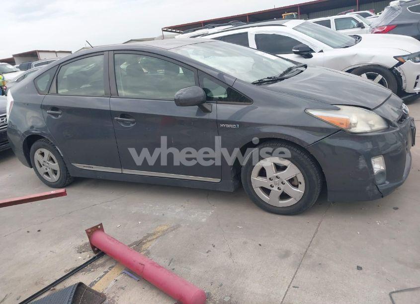 Photo 13 of 2011 Toyota Prius THREE (VIN JTDKN3DU6B1397817)