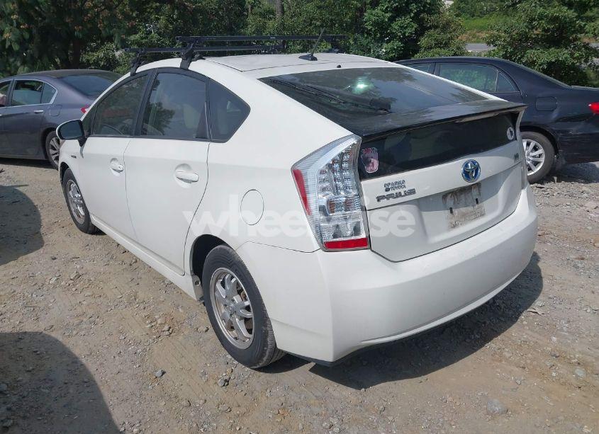 Photo 3 of 2011 Toyota Prius TWO (VIN JTDKN3DU6B1444439)