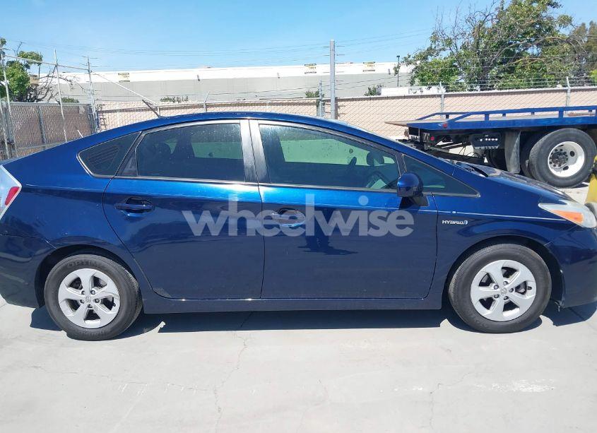 Photo 13 of 2012 Toyota Prius THREE (VIN JTDKN3DU6C1493769)