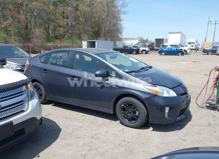 Photo 13 of 2012 Toyota Prius THREE (VIN JTDKN3DU6C1504544)
