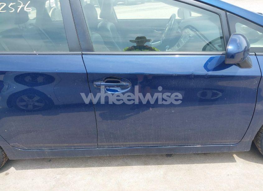 Photo 13 of 2012 Toyota Prius FOUR (VIN JTDKN3DU6C1556854)