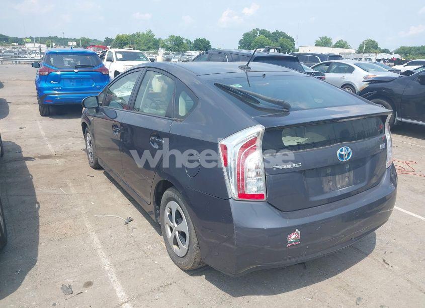 Photo 3 of 2012 Toyota Prius FOUR (VIN JTDKN3DU6C1559902)