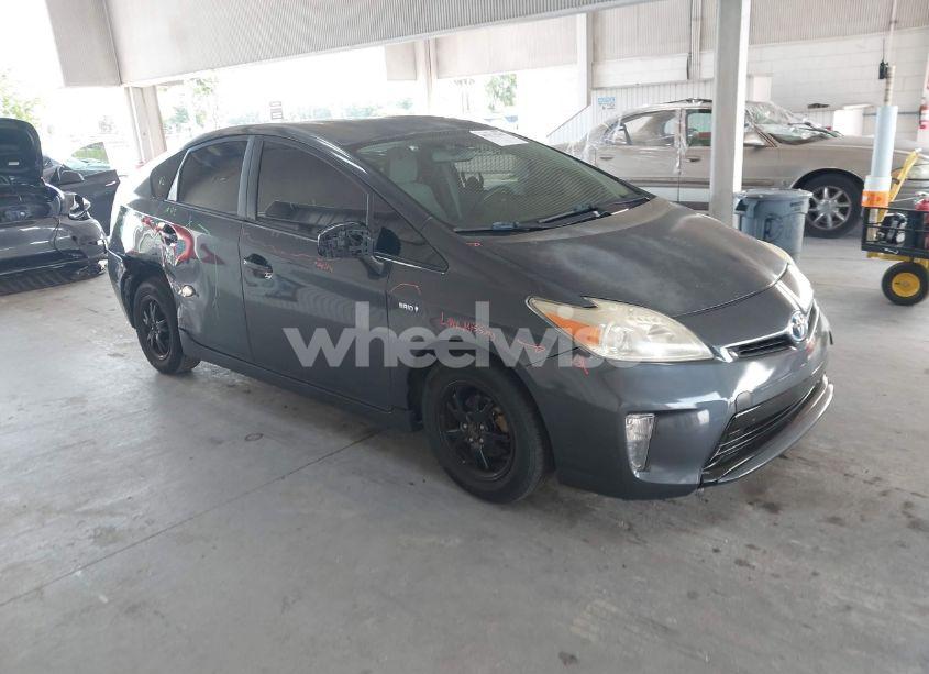 2013 Toyota Prius TWO (VIN JTDKN3DU6D1629156) main photo
