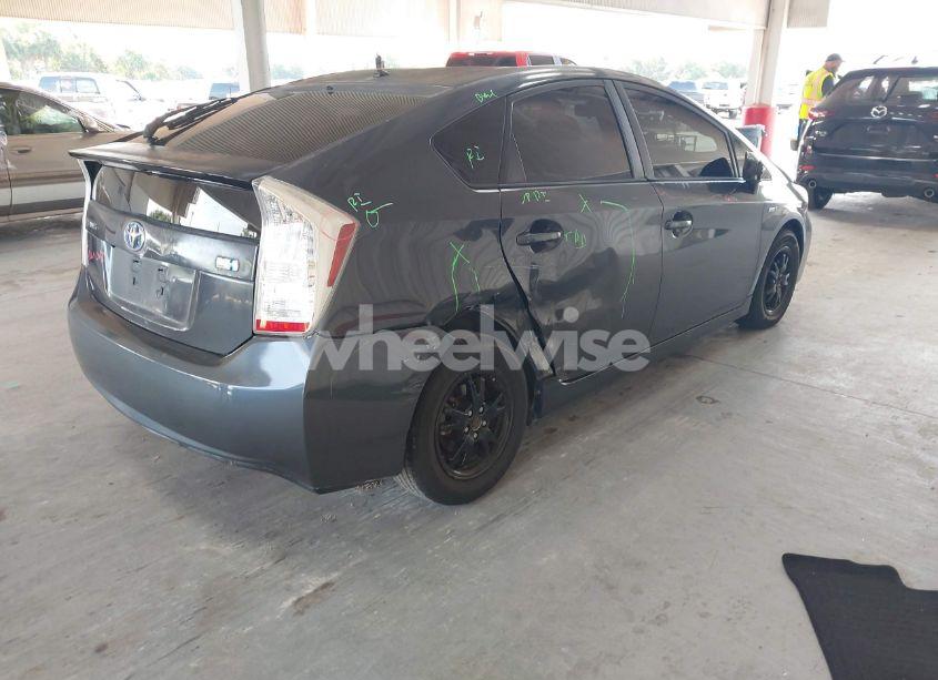 Photo 4 of 2013 Toyota Prius TWO (VIN JTDKN3DU6D1629156)