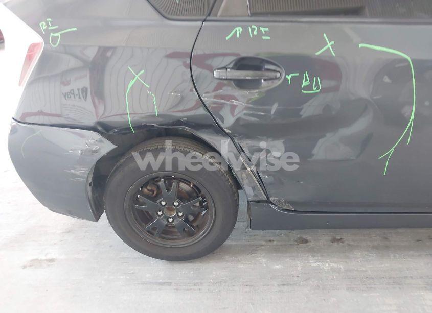 Photo 6 of 2013 Toyota Prius TWO (VIN JTDKN3DU6D1629156)