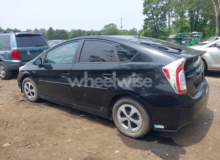 Photo 14 of 2013 Toyota Prius THREE (VIN JTDKN3DU6D1638858)