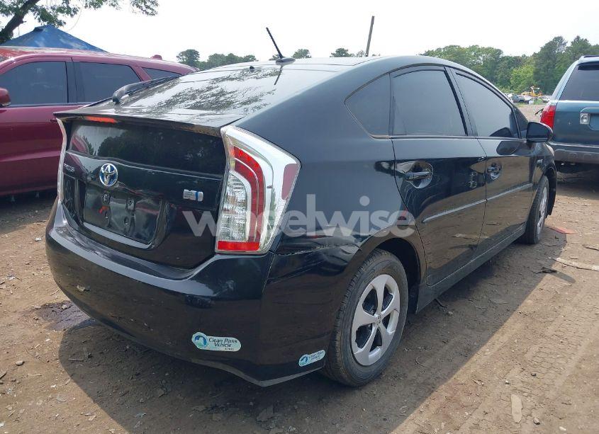 Photo 4 of 2013 Toyota Prius THREE (VIN JTDKN3DU6D1638858)