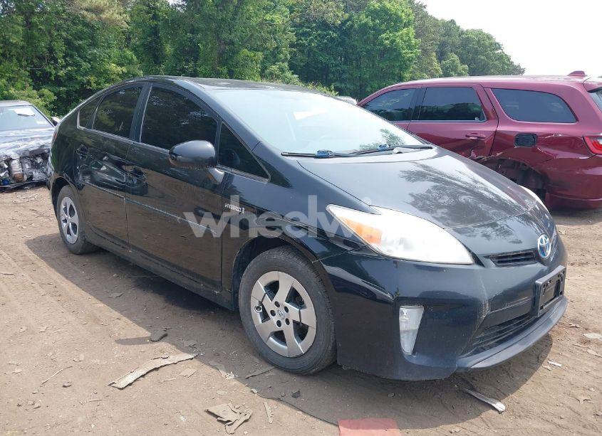 Photo 6 of 2013 Toyota Prius THREE (VIN JTDKN3DU6D1638858)