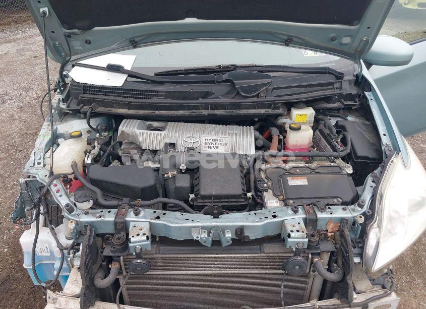 Photo 10 of 2013 Toyota Prius TWO (VIN JTDKN3DU6D1646555)