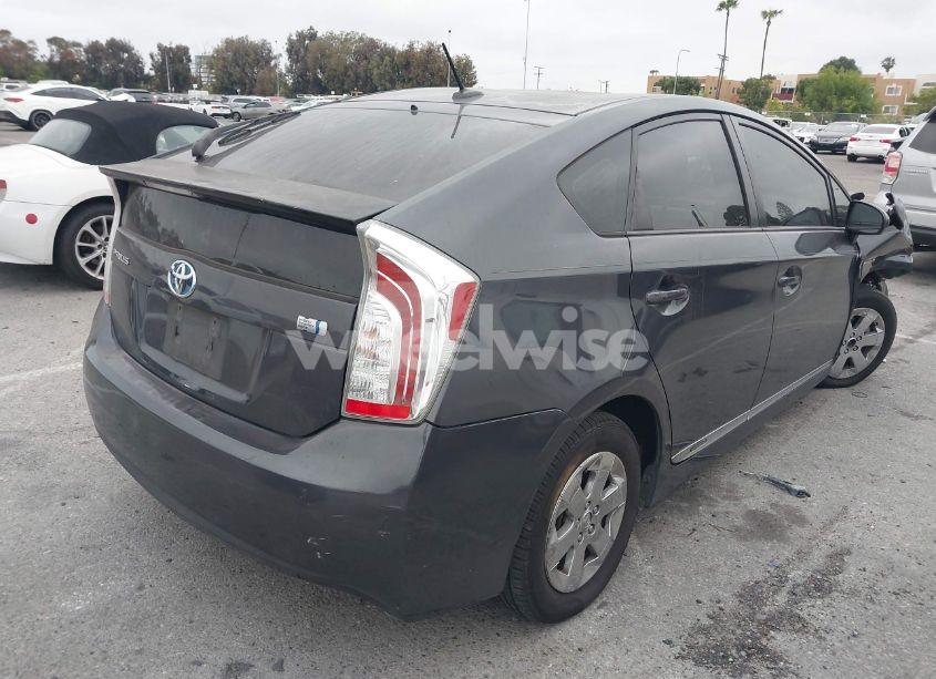 Photo 4 of 2013 Toyota Prius THREE (VIN JTDKN3DU6D1659144)