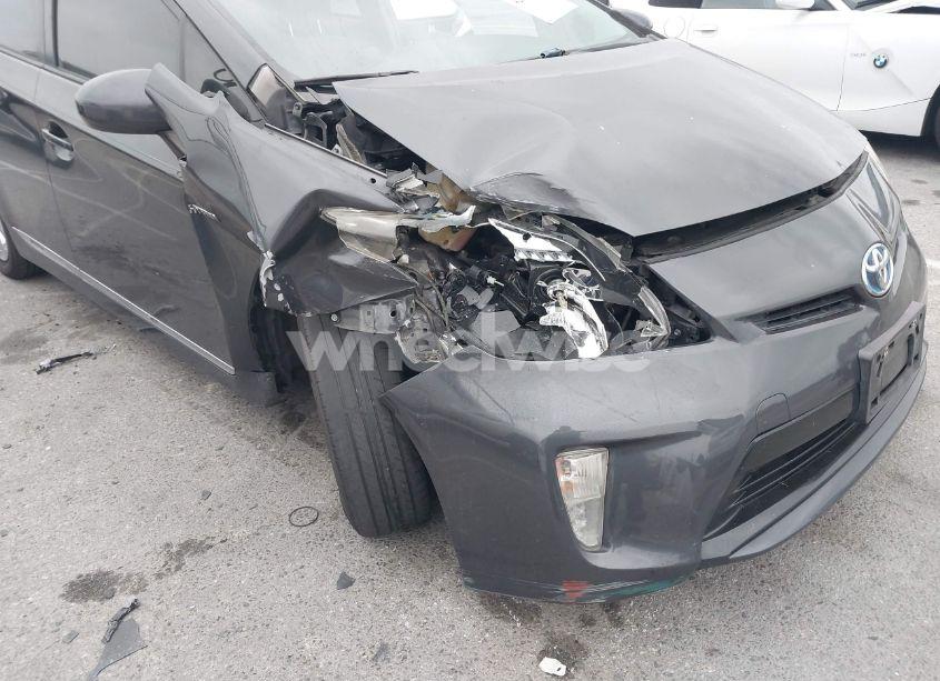 Photo 6 of 2013 Toyota Prius THREE (VIN JTDKN3DU6D1659144)