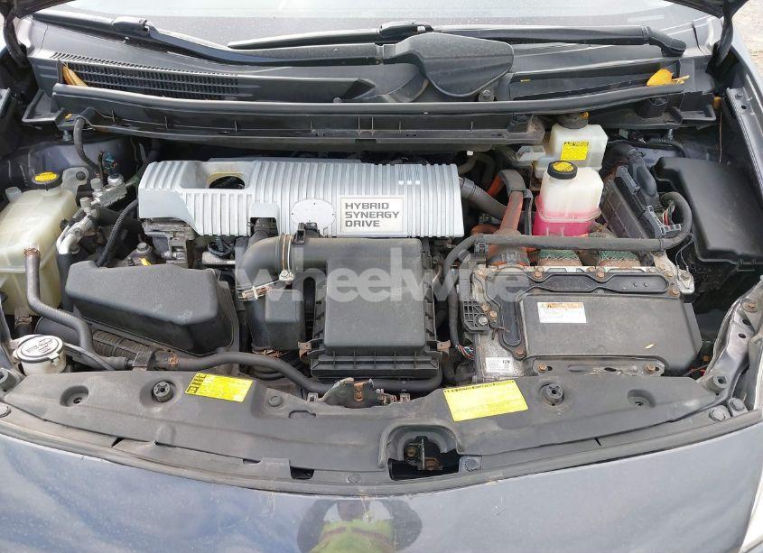 Photo 10 of 2013 Toyota Prius THREE (VIN JTDKN3DU6D1674890)