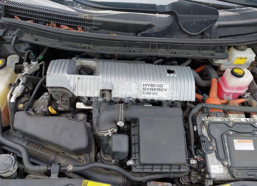 Photo 10 of 2013 Toyota Prius TWO (VIN JTDKN3DU6D1694752)