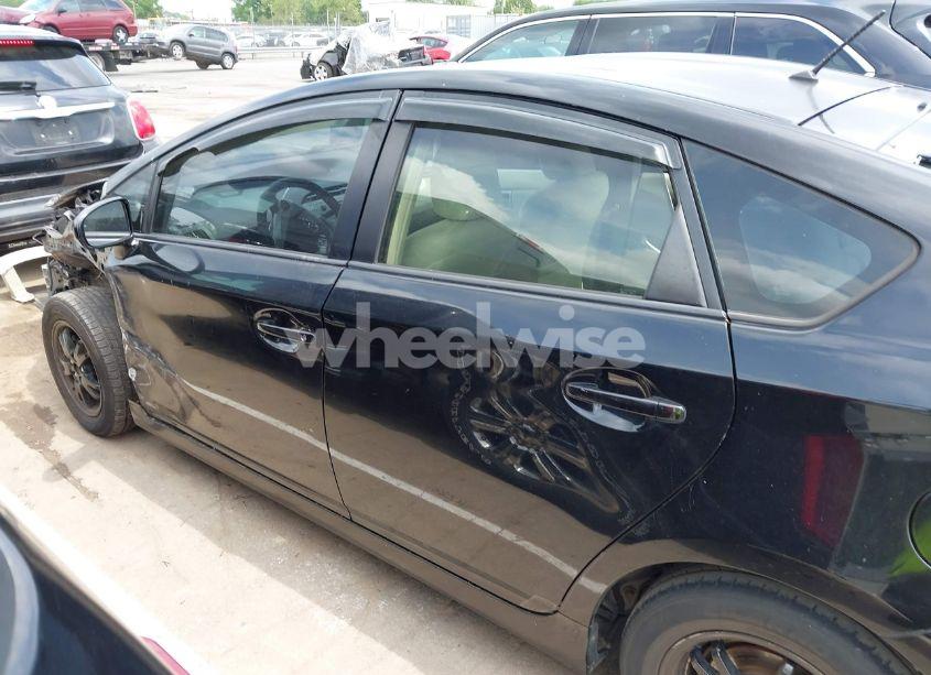 Photo 14 of 2013 Toyota Prius TWO (VIN JTDKN3DU6D1694752)