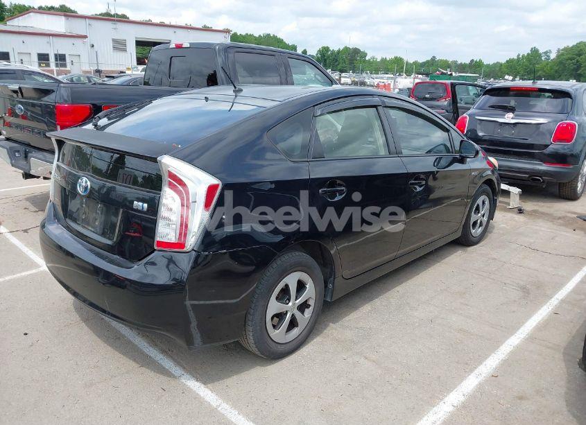 Photo 4 of 2013 Toyota Prius TWO (VIN JTDKN3DU6D1694752)