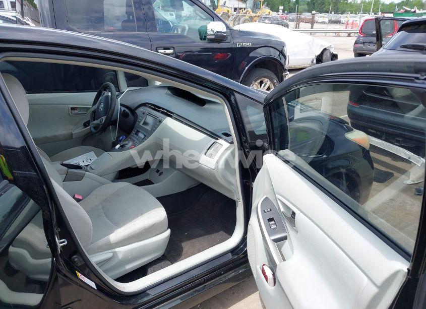 Photo 5 of 2013 Toyota Prius TWO (VIN JTDKN3DU6D1694752)