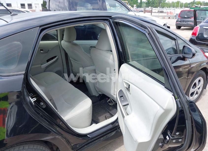 Photo 8 of 2013 Toyota Prius TWO (VIN JTDKN3DU6D1694752)