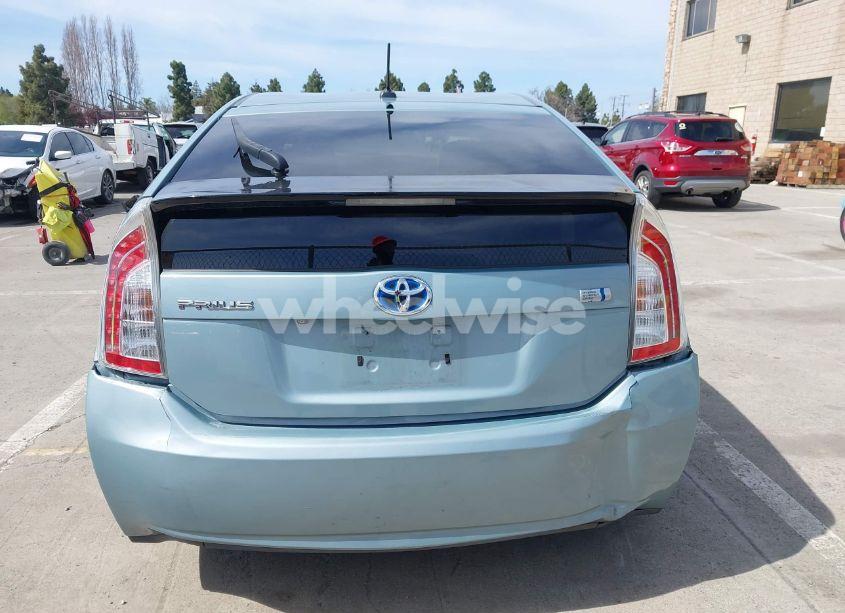 Photo 16 of 2013 Toyota Prius THREE (VIN JTDKN3DU6D5570991)