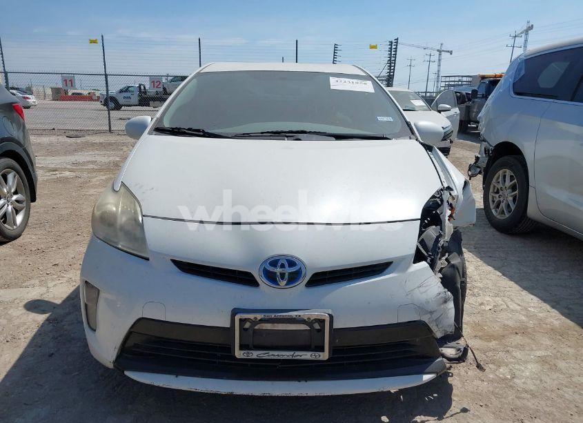 Photo 13 of 2013 Toyota Prius THREE (VIN JTDKN3DU6D5594031)